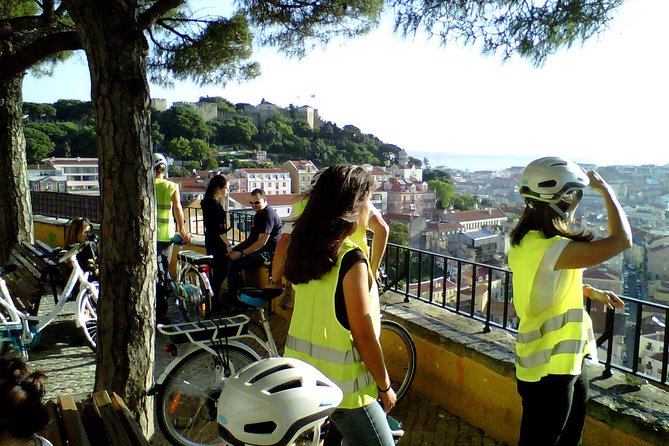 3-Hour Lisbon 7 Hills Electric Bike Tour - What the guide adds to the ride