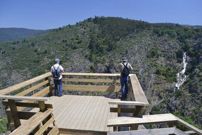 516 Arouca Bridge & Paiva Walkways Tour with Lunch from Porto - Should you book the 516 Arouca tour?