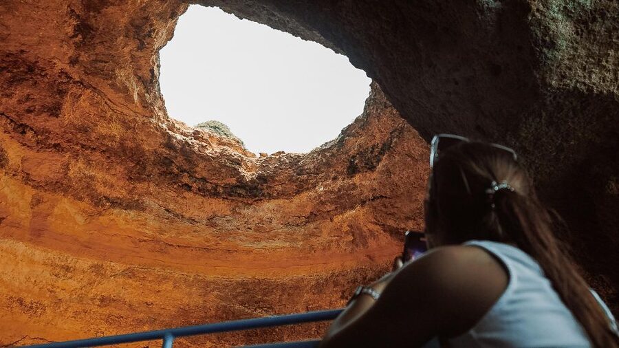 Albufeira: 2.5-Hour Dolphin Watching and Caves Trip - Leaving Albufeira Marina with a clear plan