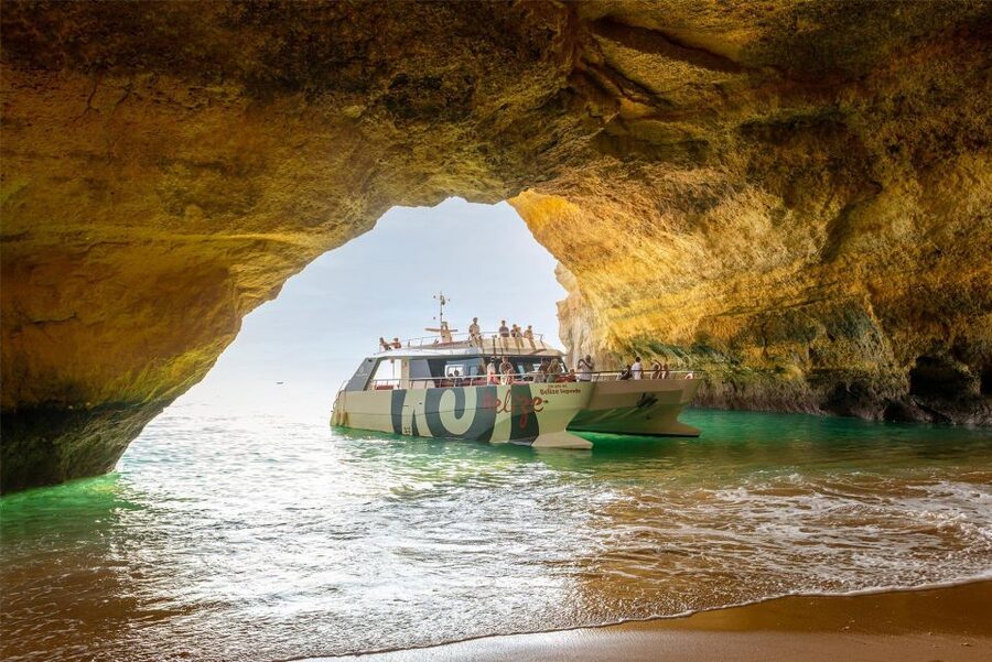 Albufeira: Algarve 3-Hour Benagil Sunset and Coastline Tour - Following the Algarve coast toward Benagil