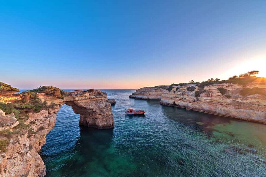 Albufeira: Benagil Cave Sunset Cruise - From Albufeira Marina to the Algarve cliffs