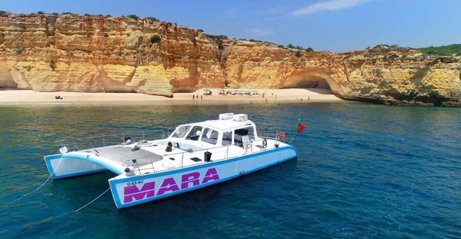 Albufeira: Catamaran Cruise with BBQ & Open Bar on the Beach - Seeing Benagil and the Algarve cave coast