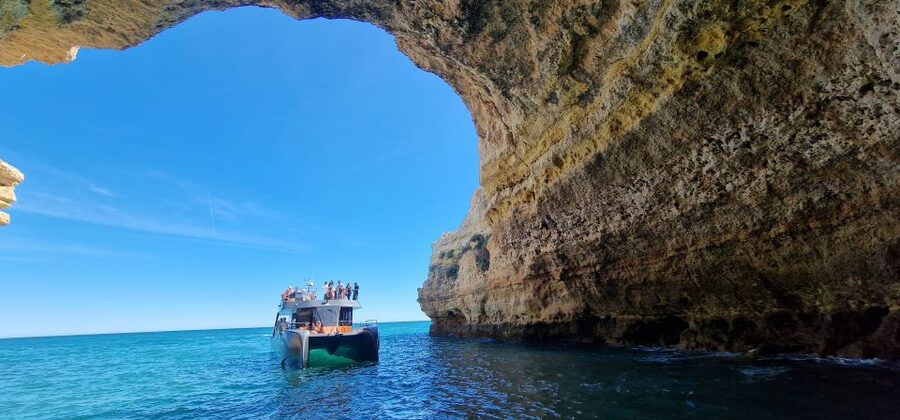 Albufeira: Coastline and Benagil Caves Tour by Catamaran - Cruising past São Rafael and Praia da Coelha