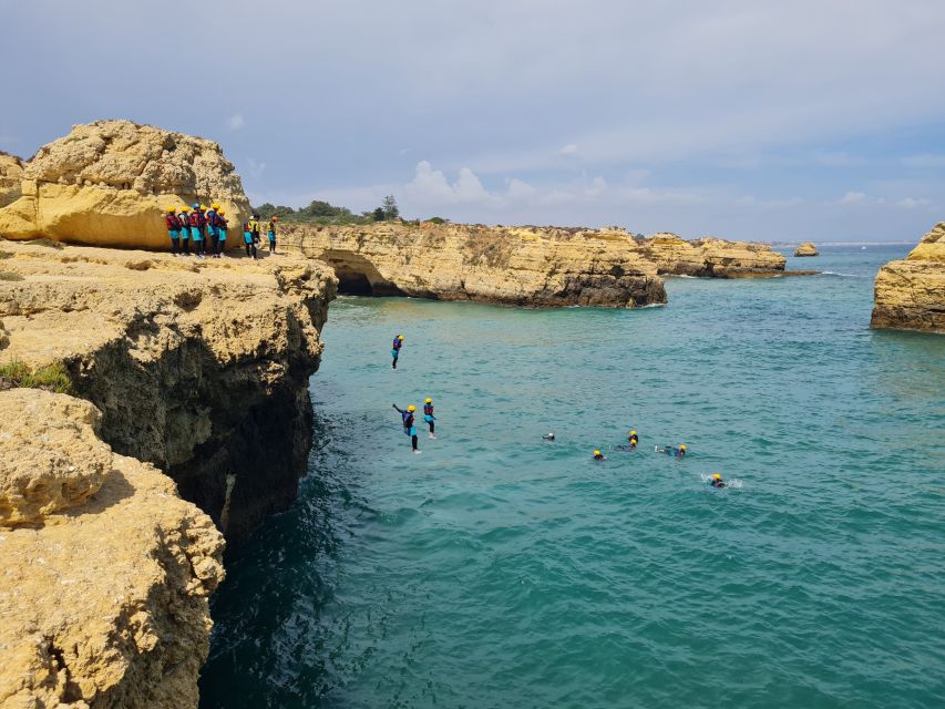 Albufeira: Guided Coasteering Tour with Cliff Jumping - Who should book this coasteering trip