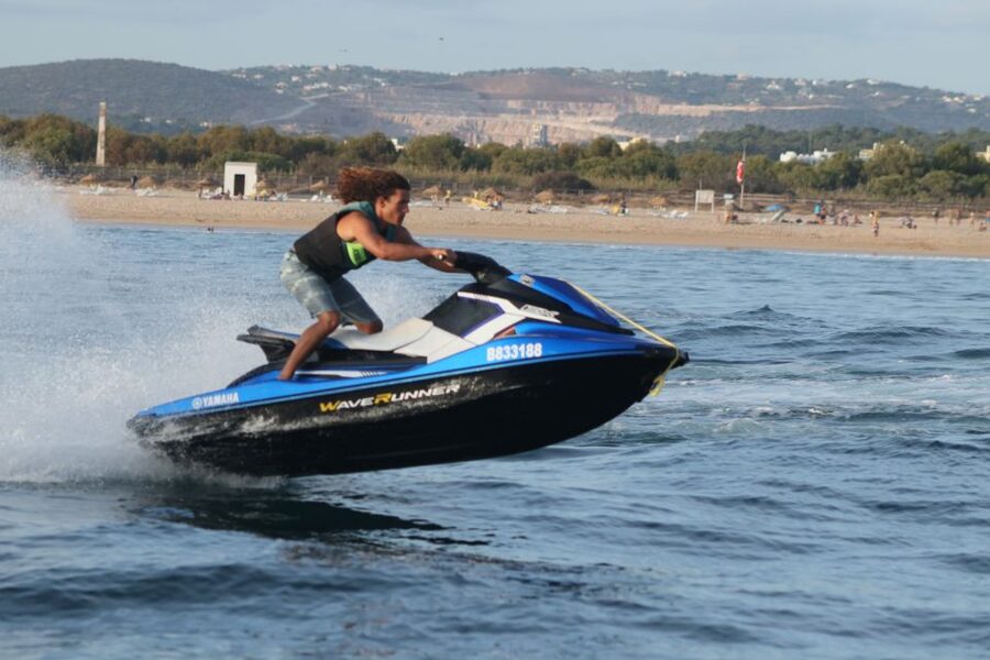 Albufeira: Jet Ski Rental - Who will enjoy this most