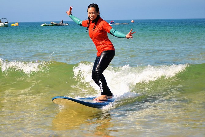 Albufeira: Surf Lesson - The two-hour lesson, from sand to surf
