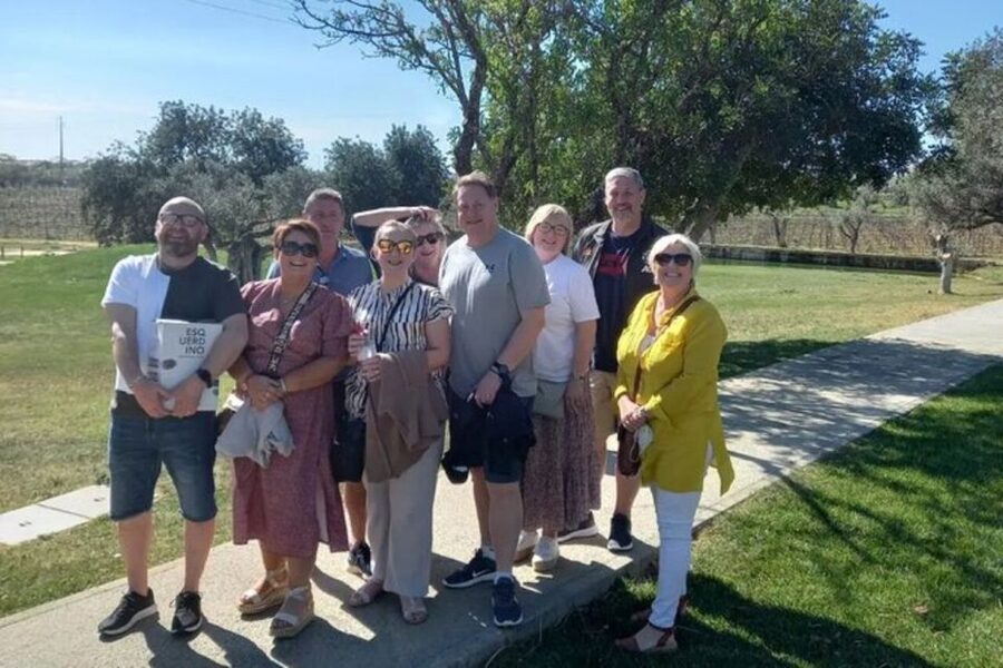 Albufeira/Vilamoura: Winery Tour with Wine Tasting and Tapas - Pastel de nata and almond firewater
