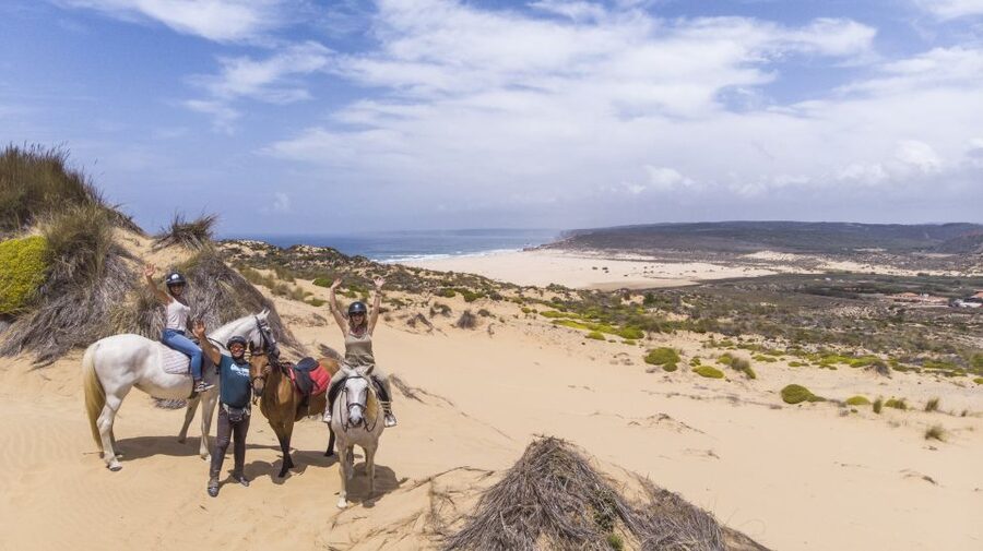 Algarve: 1-Hour Carrapateira Horseback Riding Tour - Dunes, cliffs, and the return through inland vegetation