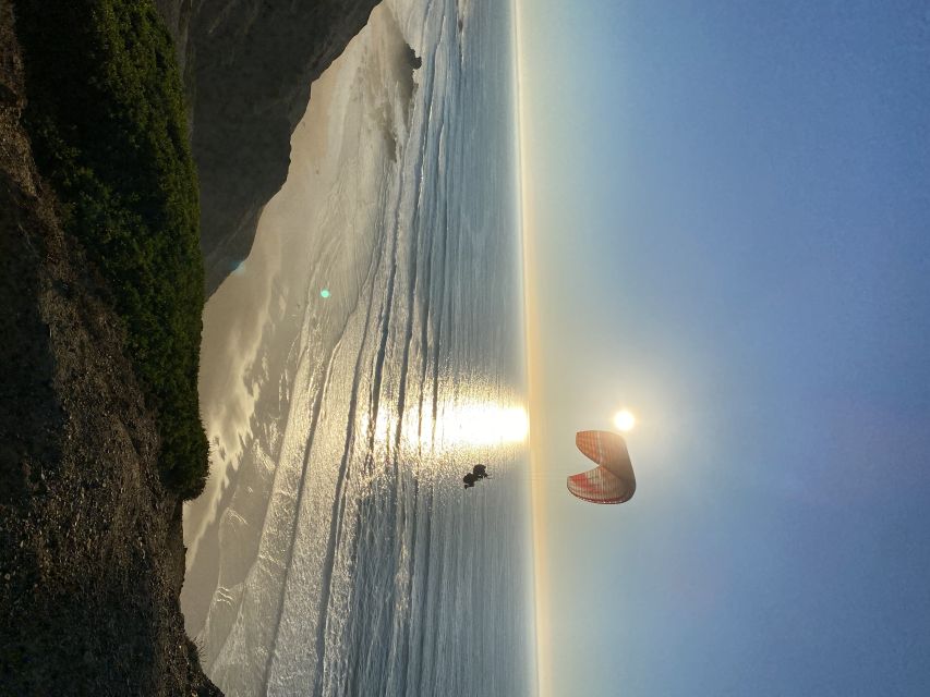 Algarve Coast: Paragliding Experience - A smooth return to the ground