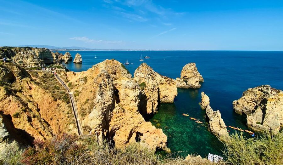 Algarve: Lagos Sightseeing guided Tour with e-bikes - Ponta da Piedade and the lighthouse