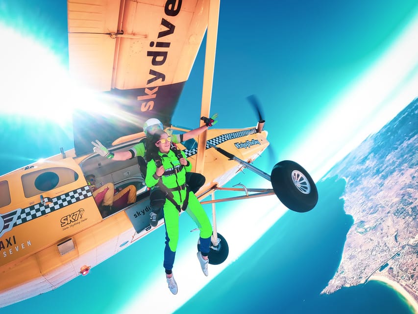 Algarve: Tandem Skydiving Adventure 15,000 to 10,000 Feet - How safe and supported will you feel?