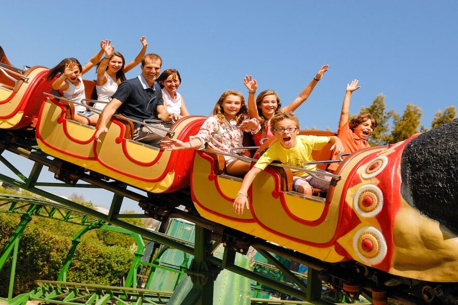 Algarve: Zoomarine Amusement Park Entry Ticket - More than 20 ecosystems in the aquarium