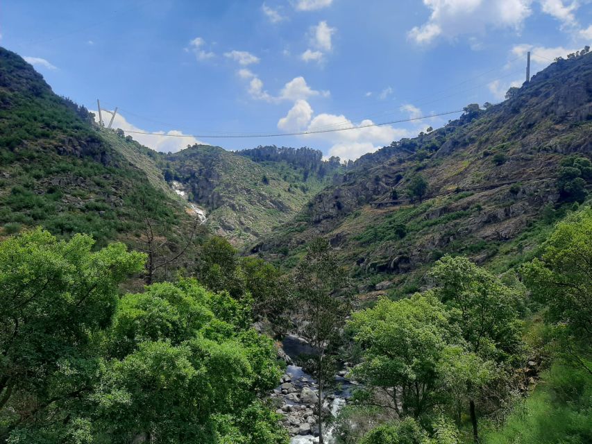 Alvarenga: Paiva Walkways and 516 Arouca Bridge Guided Tour - Crossing the 516 Arouca Bridge