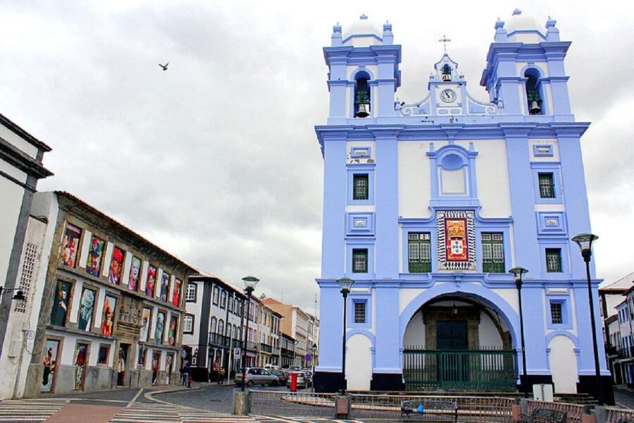 Angra do Heroísmo: Walking Tour with Local Pastry and Coffee - Starting at Jardim José Agostinho