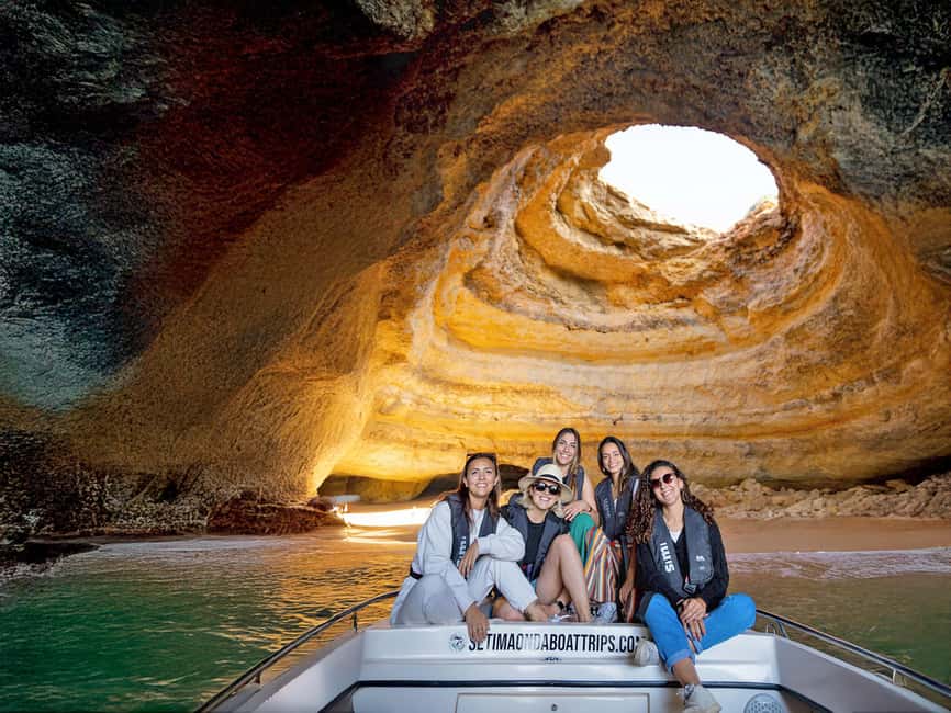 Armação de Pêra: Benagil´s 15 Best Caves Boat Tour - Why the small boat matters along this coast