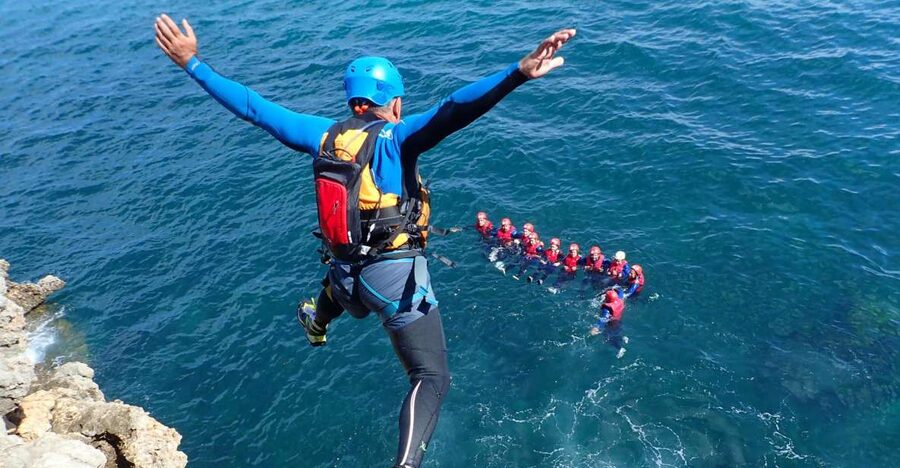 Arrábida: Setubal, Sesimbra Coasteering & Speedboat Tour - The speedboat ride adds real value