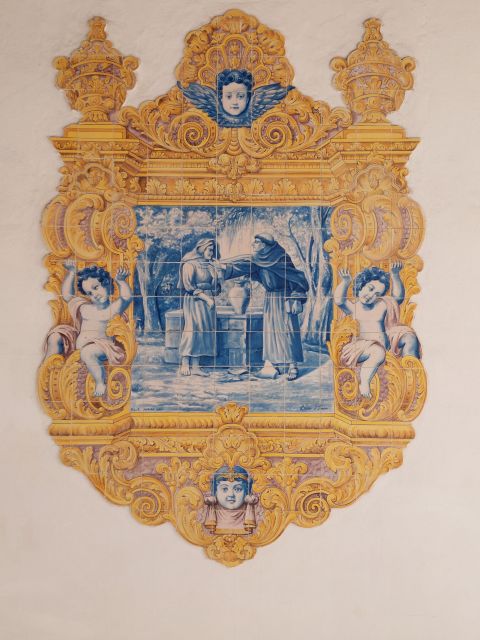 Aveiro: Stories, Canals, and Azulejos Guided Walking Tour - Canal da Fonte Nova and the work of ceramics