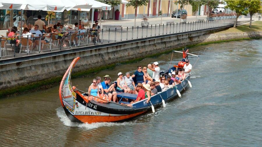 Aveiro: Traditional Moliceiro Boat Cruise - Key points to know before booking