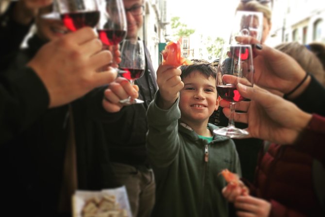 Award-Winning Original Lisbon Food Wine Tour: 19 Curated Tastings - Alfama finishes the walk among Lisbon’s oldest streets