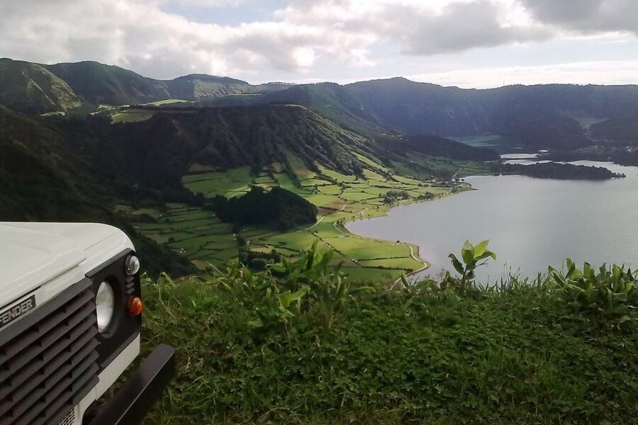 Azores: Sete Cidades Scenic Jeep Tour from Ponta Delgada - Weather, clothing, and practical comfort
