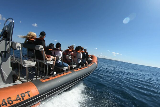 Boat trip to the caves of Benagil - Arriving at Algar de Benagil
