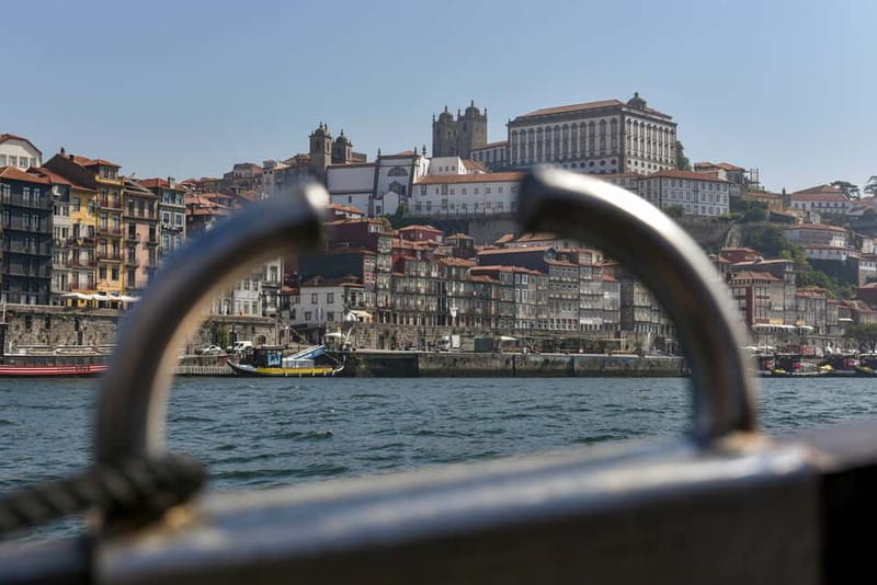 Bridges Cruise with World of Discoveries or Sunset Option - The old city and Ribeira waterfront