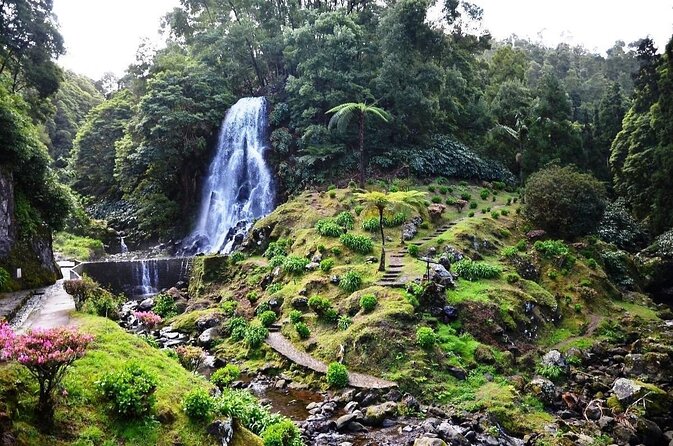 Canyoning Experience - half day - Canyoning in Ribeira dos Caldeirões
