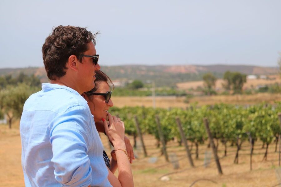 Carvoeiro/Portimão/Alvor: Wine Tour w/ Tasting, Tapas, Music - The final 20 minutes are for local shopping