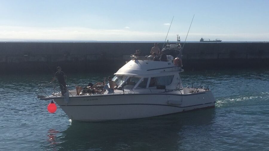 Cascais Deep-Sea Fishing Trip - The boat, crew, and group size