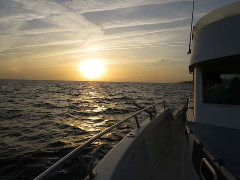 Cascais: Sunset Boat Trip with Welcome Drinks - Heading toward Costa da Guia and Boca da Inferno
