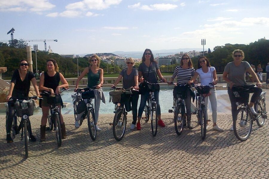 Central Lisbon 3-Hour Guided E-Bike Tour - Baixa-Chiado by bicycle