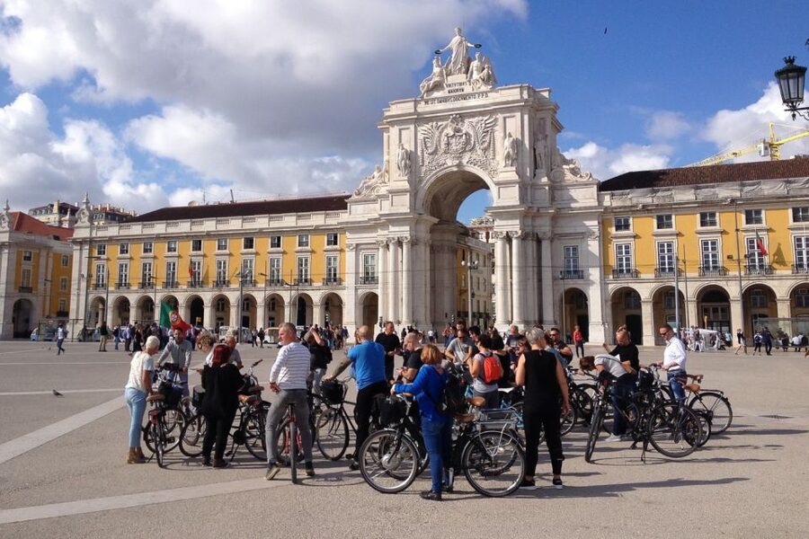 Central Lisbon 3-Hour Guided E-Bike Tour - Príncipe Real and the romantic side of Lisbon