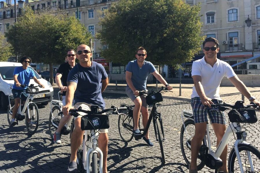 Central Lisbon 3-Hour Guided E-Bike Tour - Starting above the city at Eduardo VII Park