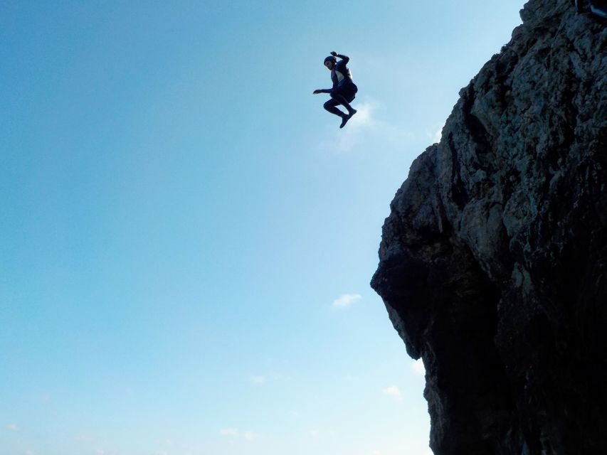 Coasteering Algarve: Cliff Jump, Swim & Climb in Sagres - Getting Ready Near Ingrina Beach