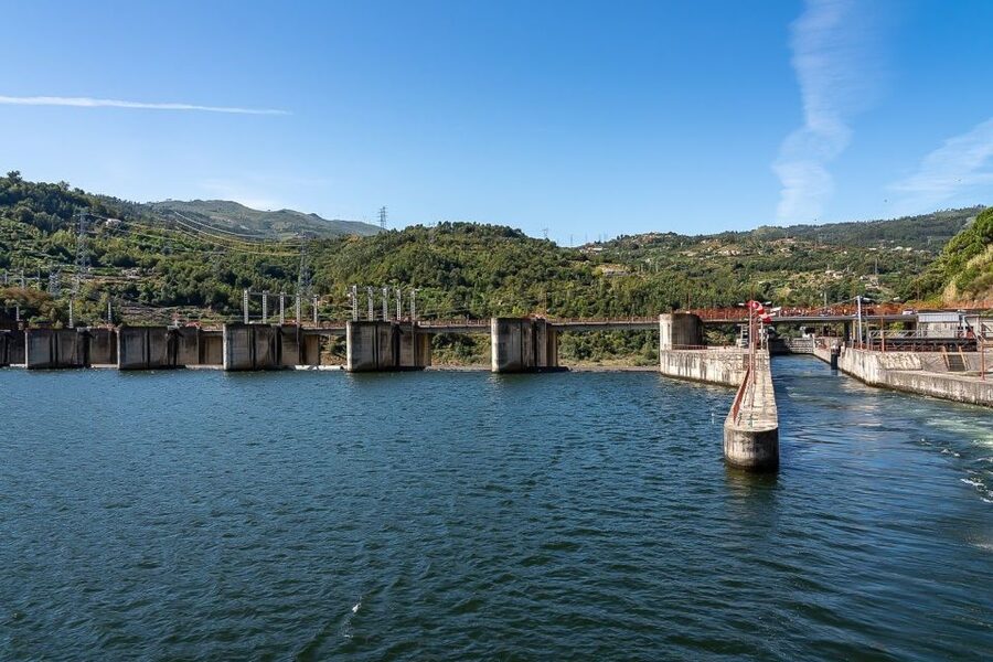Day Cruise from Porto to Pinhão with Breakfast and Lunch - Why this Douro day works so well