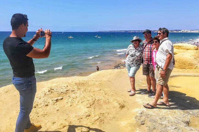 Discover Albufeira in a Tuk Tuk - What the guide adds to the ride