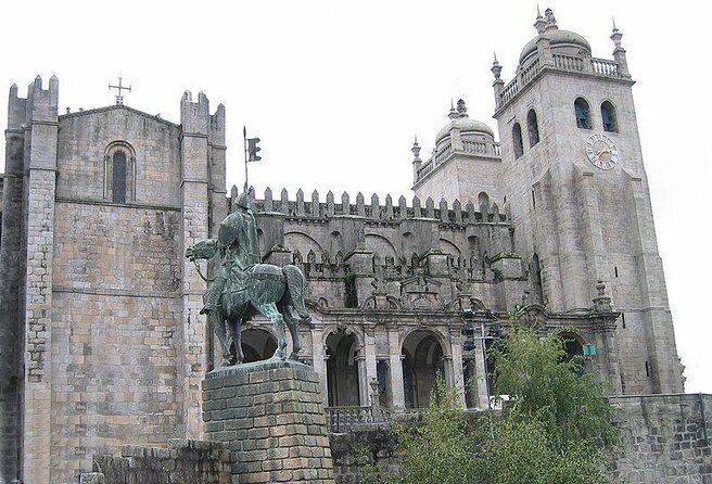 Discover Porto's Highlights on a 2-Hour Private Electric Tuk Tuk - A fast, friendly introduction to Porto