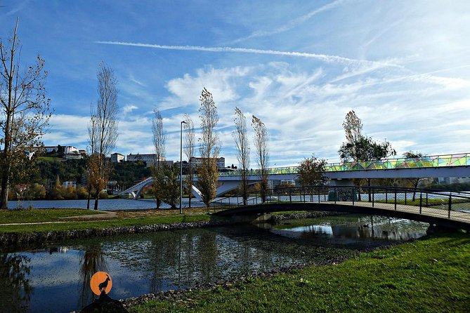 Discovering the charms and places of Coimbra - Starting at Largo da Portagem by the Mondego