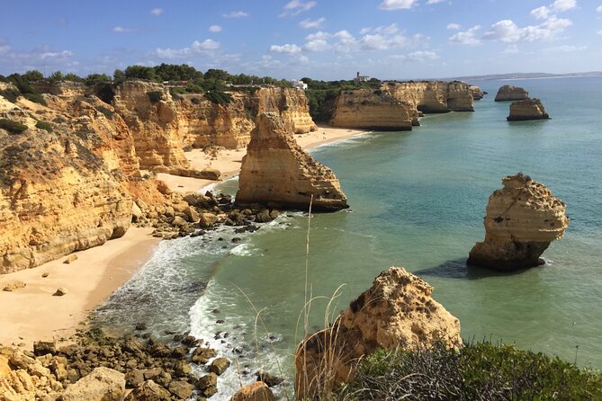 E-Bike Tour: Sete Vales Suspensos Trail (Marinha and Benagil) - Benagil village and the famous sea cave