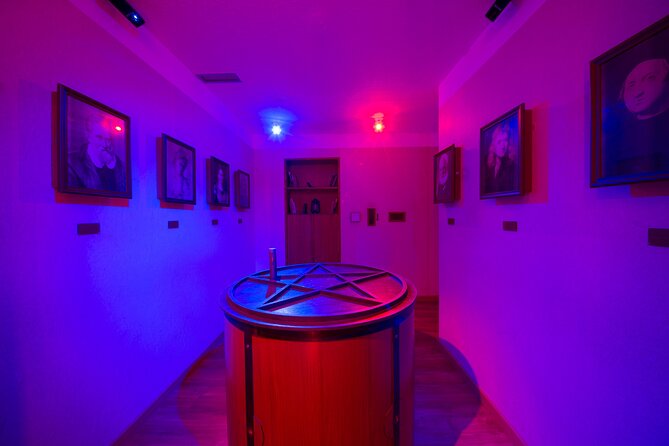 Escape Hunt Experience - Four stories, one timed challenge