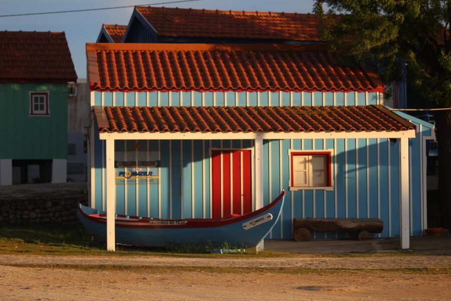 Escaroupim: 1 hour boat trip, guided tour - Why this Tagus trip feels different
