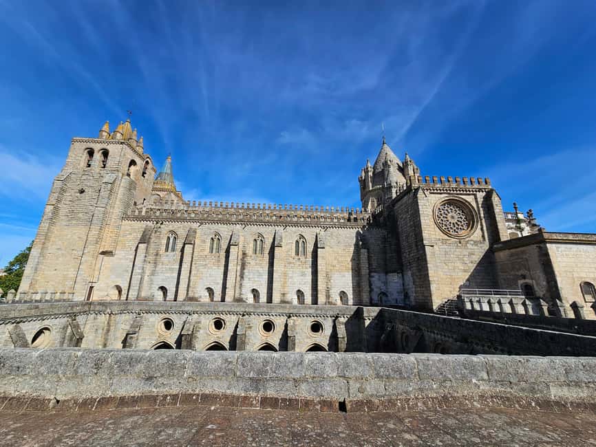 Évora (with Sé & Bones), Evoramonte & Arraiolos: From Lisbon - Meeting at Cinema São Jorge
