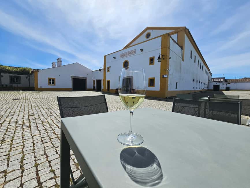 Évora (with Sé & Bones), Evoramonte & Arraiolos: From Lisbon - Free time in Évora for lunch and wandering