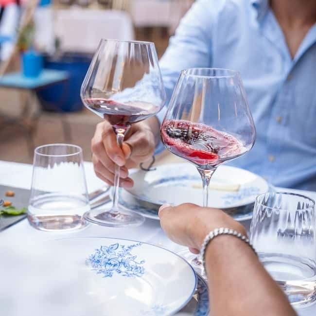 Faro City Portuguese Wine Tasting and Tapas Guided Tour - A food walk that builds toward the wine tasting