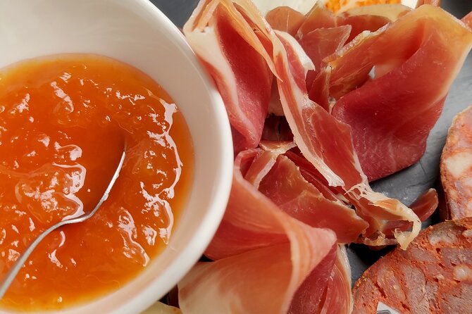 Faro Food Tour & Drinks and City highlights 10 Tastings - What this Faro tour is really offering