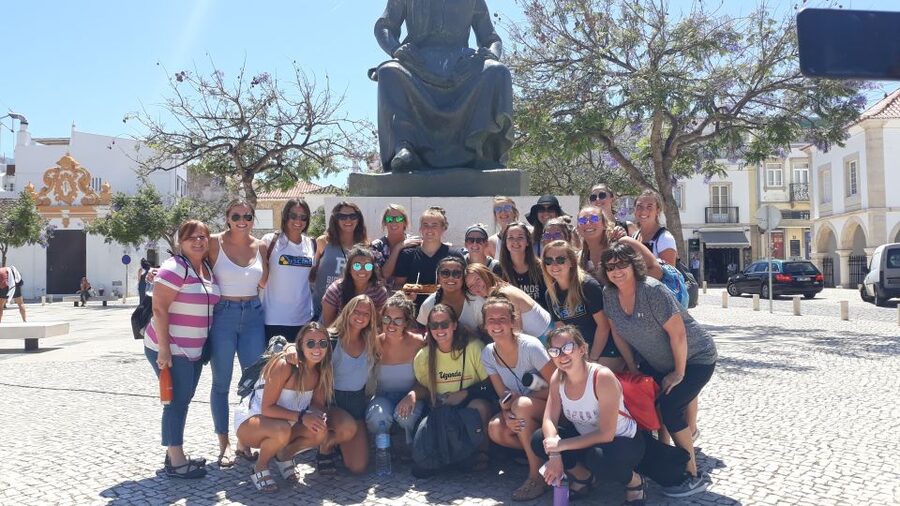 Faro: Old Town Guided Walking Food Tour - Stop one: getting acquainted with Algarvian food