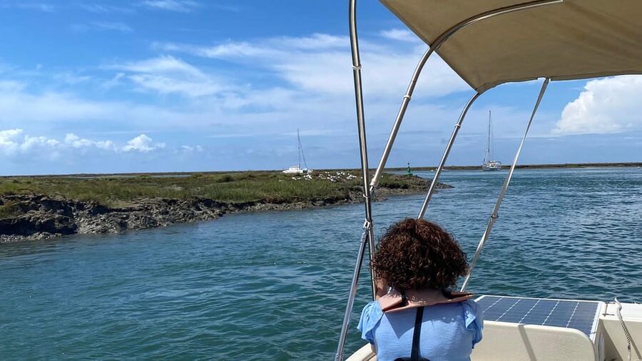 Faro: Ria Formosa Boat Tour by Eco-Friendly Solar Boat - Meeting the boat at Cais das Portas do Mar