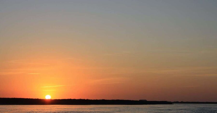 Faro: Ria Formosa Guided Sunset Tour by Catamaran - Starting at Cais da Porta Nova