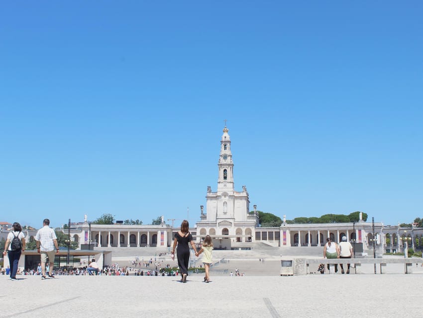 Fátima: Sanctuary and Aljustrel Village, Private Guided Tour - Aljustrel and the shepherd children’s homes