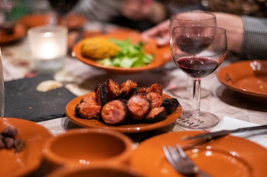 Food Tour: Portuguese wine & Tapas with Ginjinha Tasting - What the tour teaches about Portuguese eating